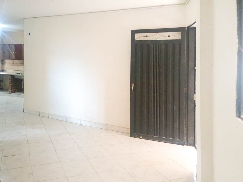 Apartamento en arriendo en VILLA HERMOSA, 100 m², 3 alcobas, 1 baño