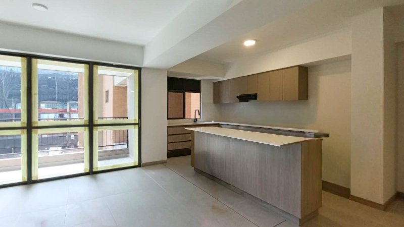 Apartamento en arriendo en POBLADO, 79 m², 3 alcobas, 2 baños