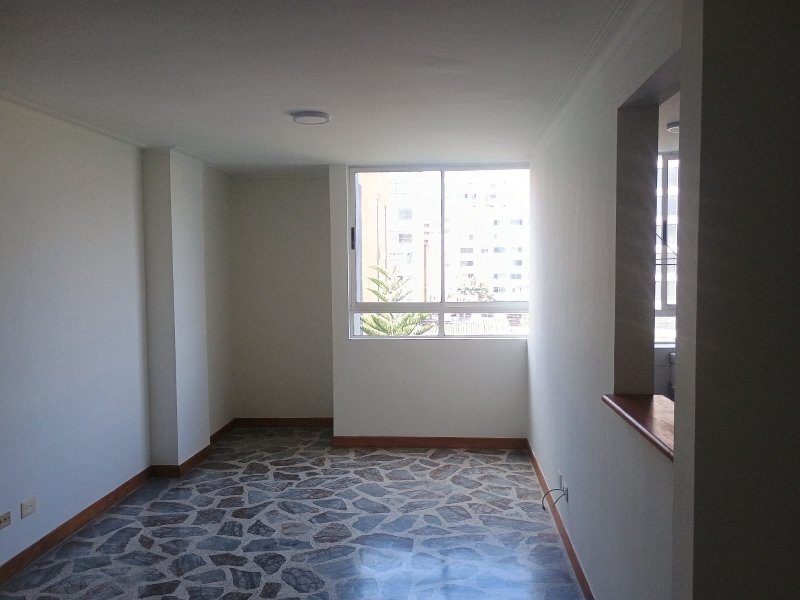 Apartamento en arriendo en CONQUISTADORES, 65 m², 2 alcobas, 2 baños