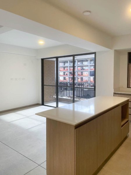 Apartamento en arriendo en POBLADO, 79 m², 3 alcobas, 2 baños