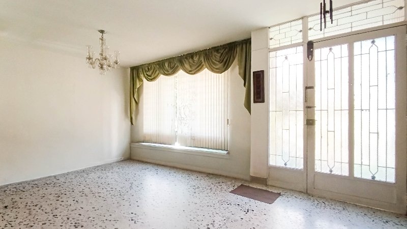Casa-local en arriendo en CALASANZ, 360 m², 4 alcobas, 4 baños