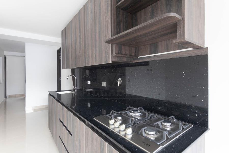 Apartamento en arriendo en SIMON BOLIVAR, 81 m², 3 alcobas, 2 baños